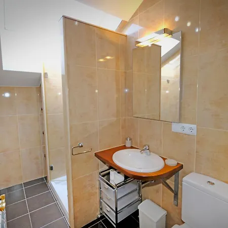 Pueblo El Capricho * Comillas