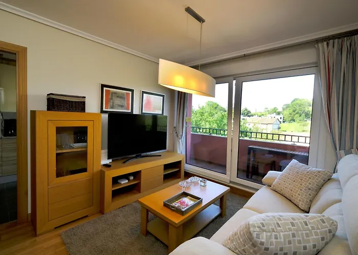 Pueblo El Capricho * Comillas